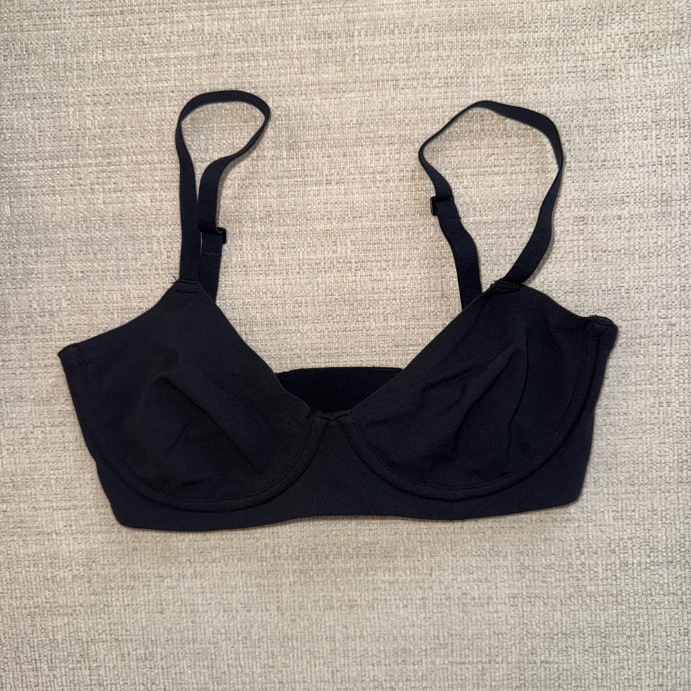 SKIMS Fits Everybody Unlined Demi Bra